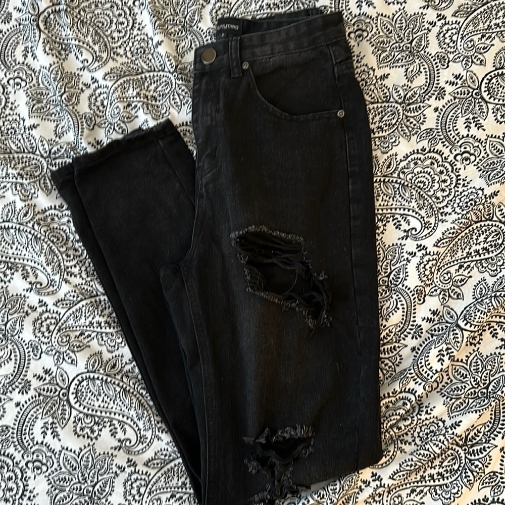 Pretty little thing high waisted black ripped jeans baggy size 8